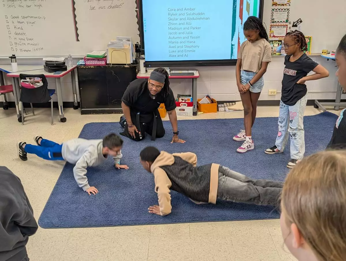 partner push-ups